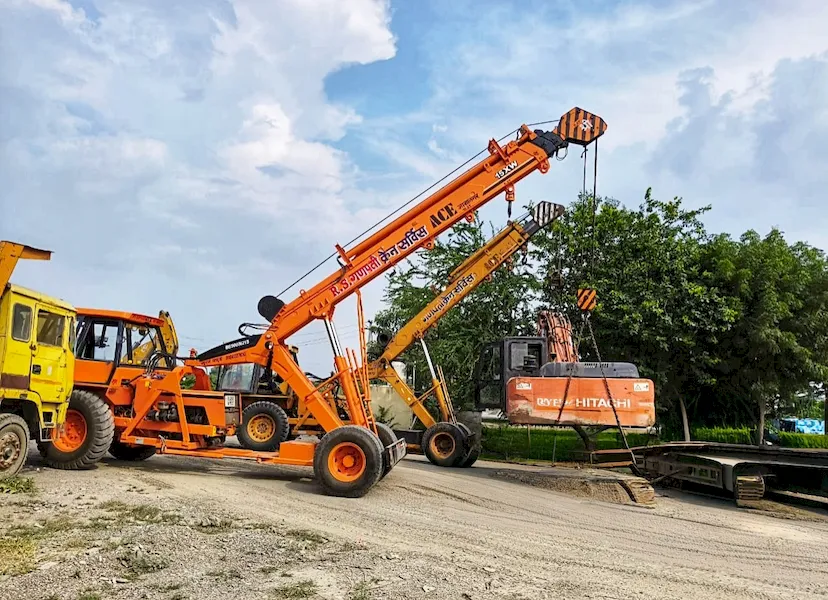 Heavy lifting crane services for industrial and infrastructure projects in India